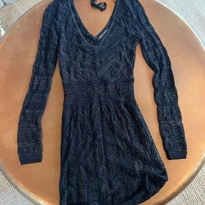 Black and Gold GUESS dress, size Small